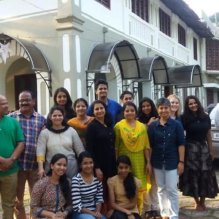 Lake County Heritage Home Kochi Exterior foto