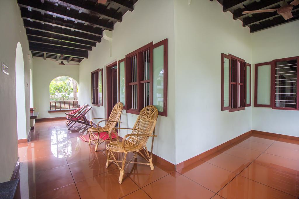 Lake County Heritage Home Kochi Exterior foto