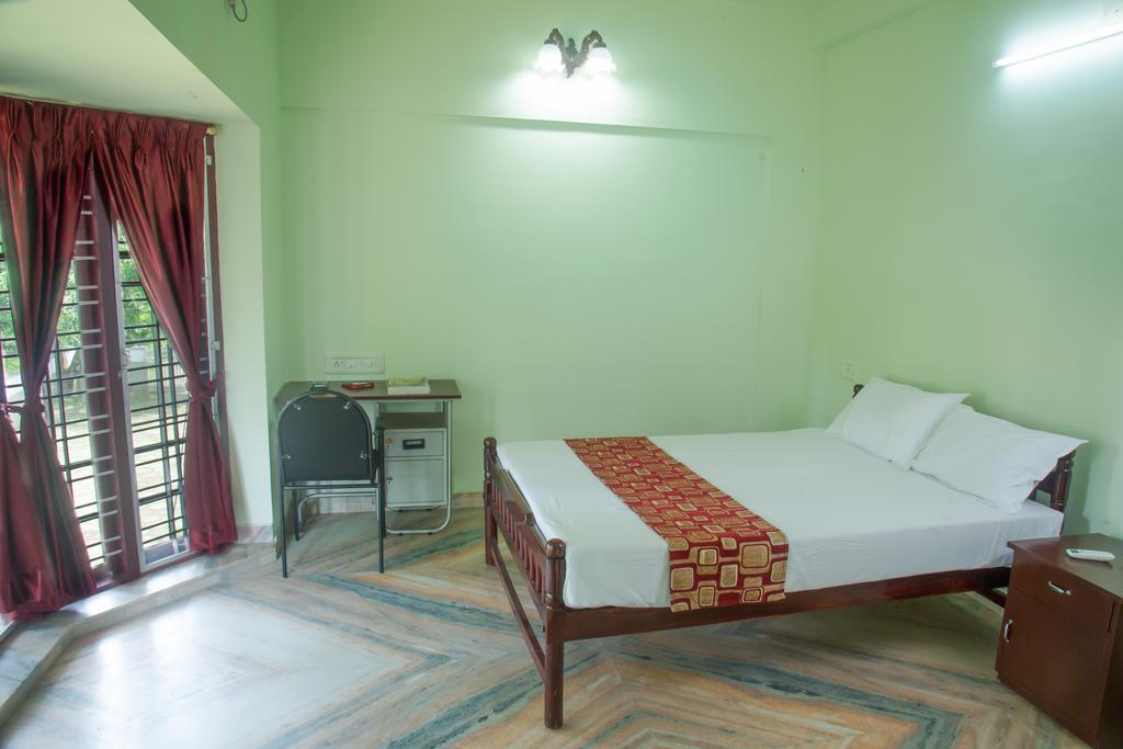 Lake County Heritage Home Kochi Exterior foto